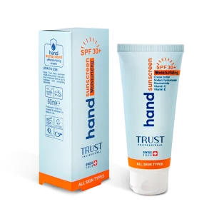 کرم تخصصی دست ضدآفتاب و آبرسان +SPF30 بی‌رنگ تراست
